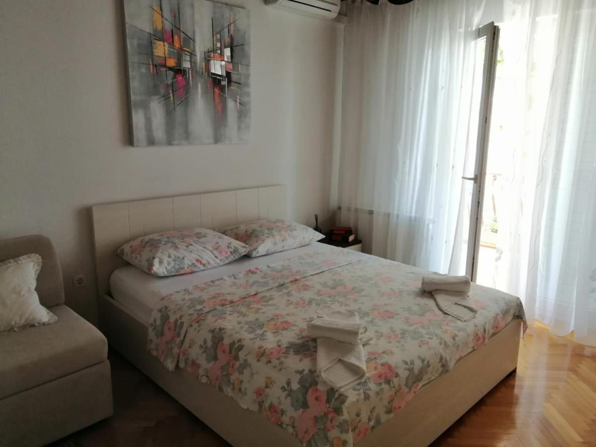 Apartment Marivo Baska Voda
